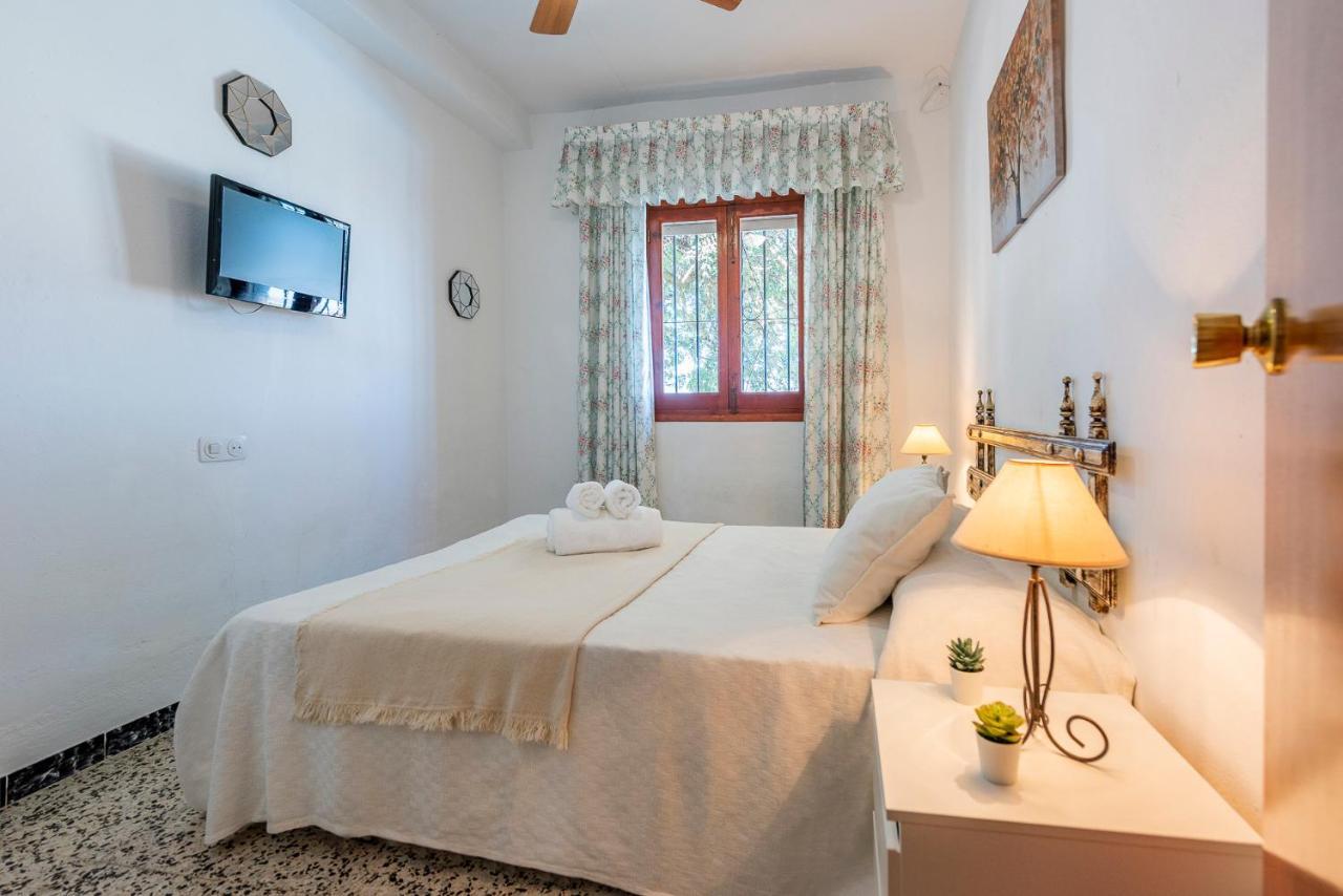 Los Algarrobos - Mountain And Relax Near The Beach Málaga Exterior foto